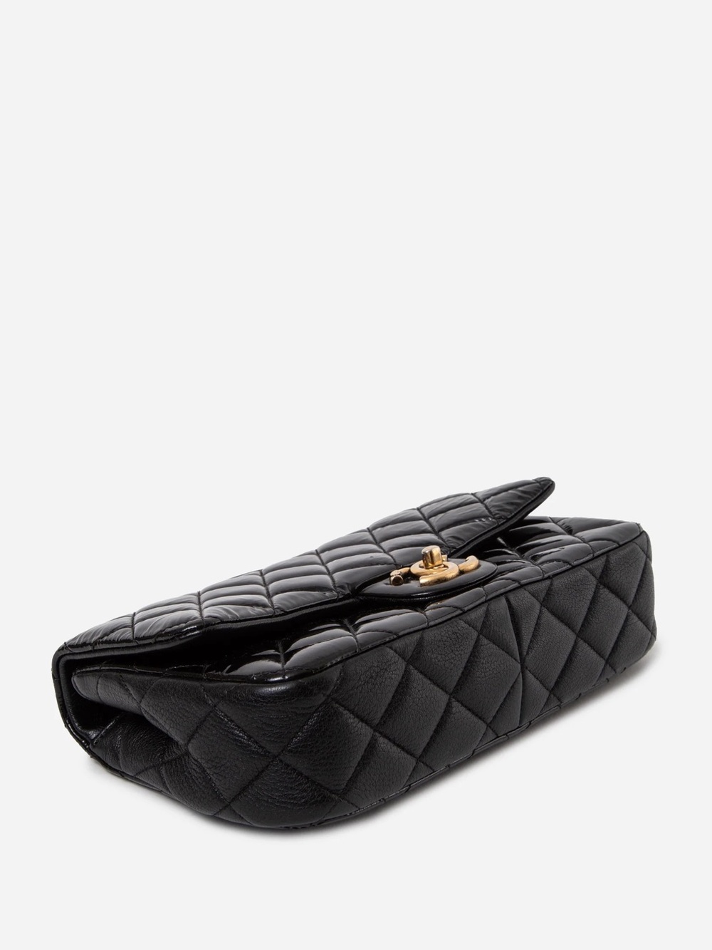 Pre-Owned Chanel 2015-2016 Patent/Calfskin Flap Bag Black - Picture 3 of 5